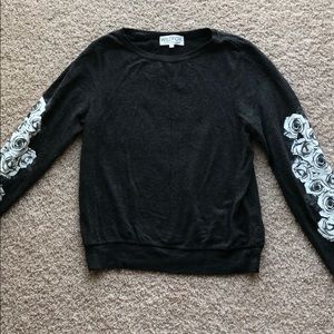 Wildfox XS gray sweater with white rose print